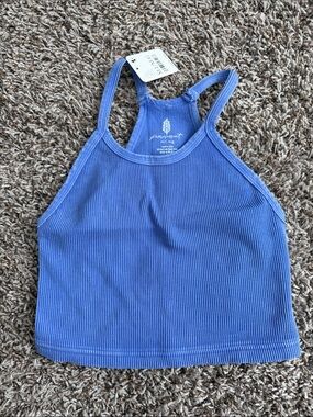 Happiness runs crop top